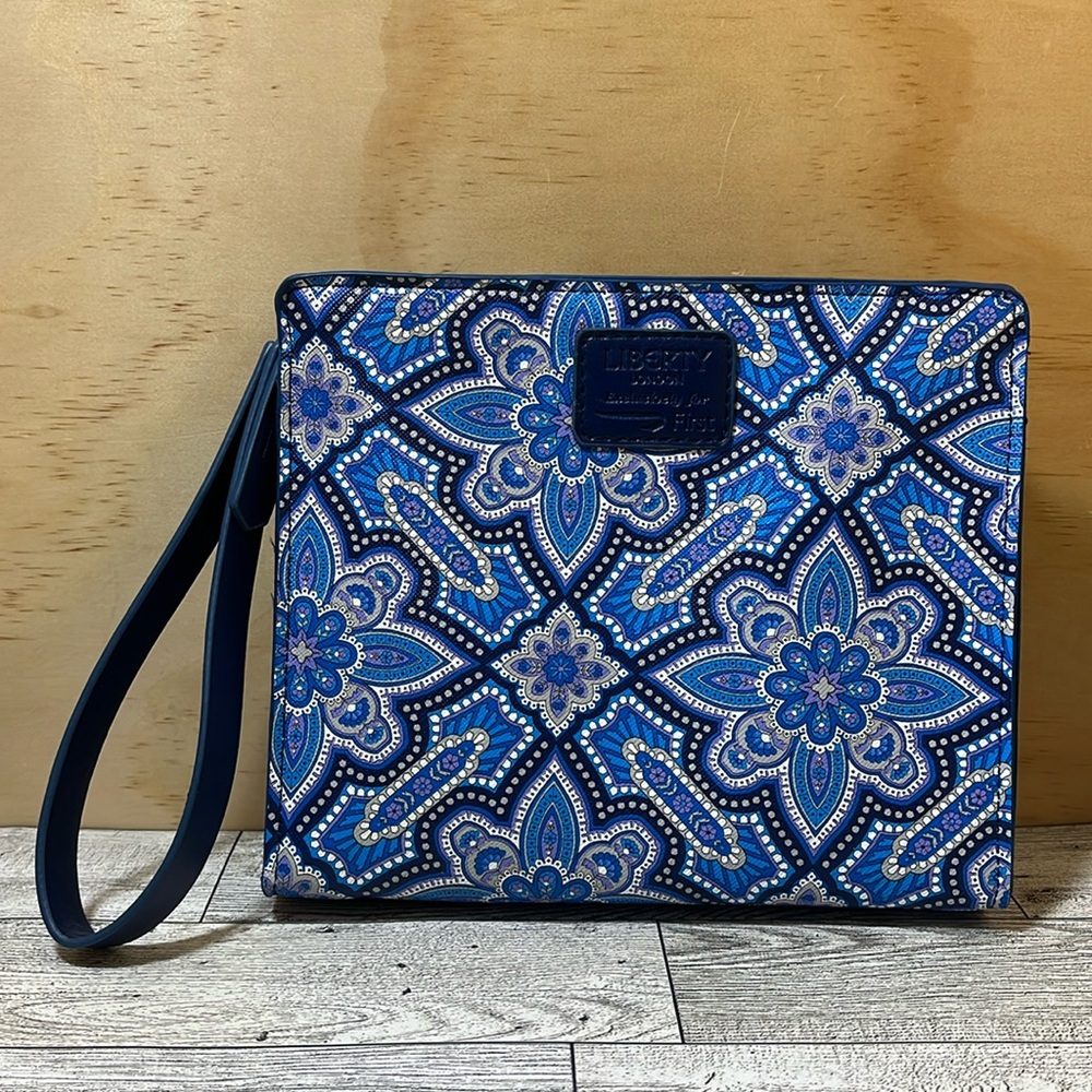 Liberty of London Exclusive British Airways Flight Toiletry Bag